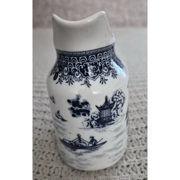 Bone China Creamer True Blue by Gracie China Company Made - Picture 3 of 5